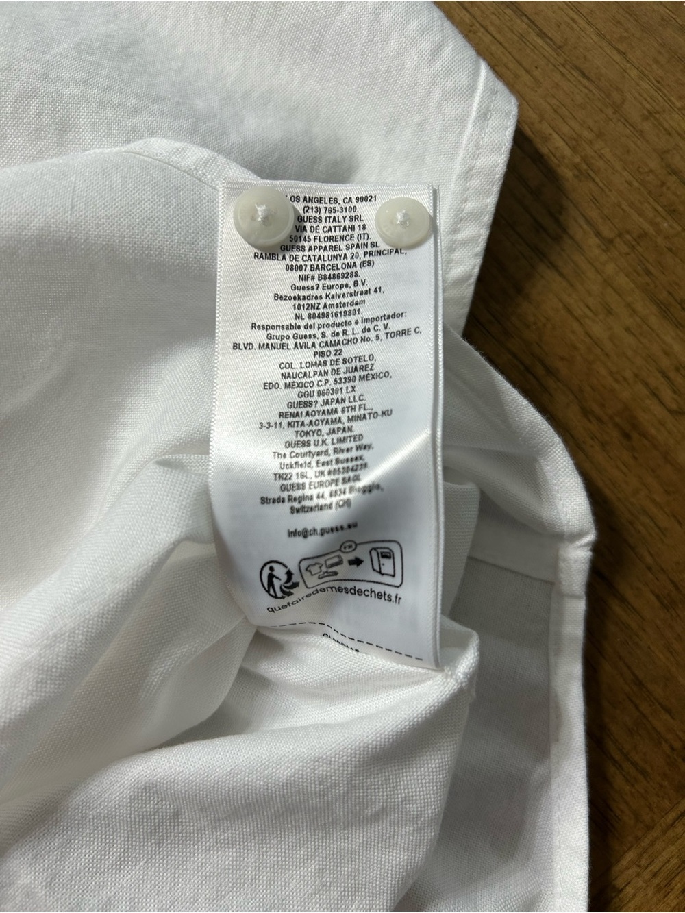 NWT Guess Jeans White Button-Down Oxford Shirt - Men's - Picture 5 of 7